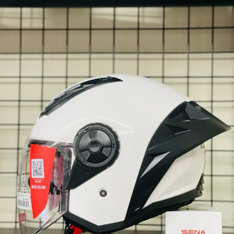airframe motorcycle helmet Icon Airframe-Pro Lucky Lid 3 Helmet main image 0