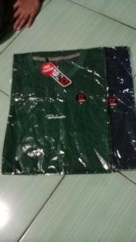 Product Review of Paket 4PCS 100RIBU Kaos Distro BAHAN SEMI KATUN MOTIF SIMPEL Ready SIZE M-L-XL-XXL-XXXL MIX BRAND from D** 2