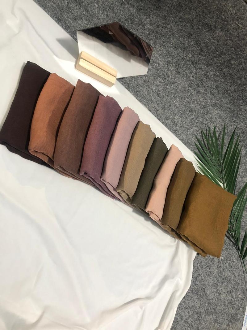 Product Introduction of Hijab segi empat Bela SQuare poly cotton Anti Letoy 0