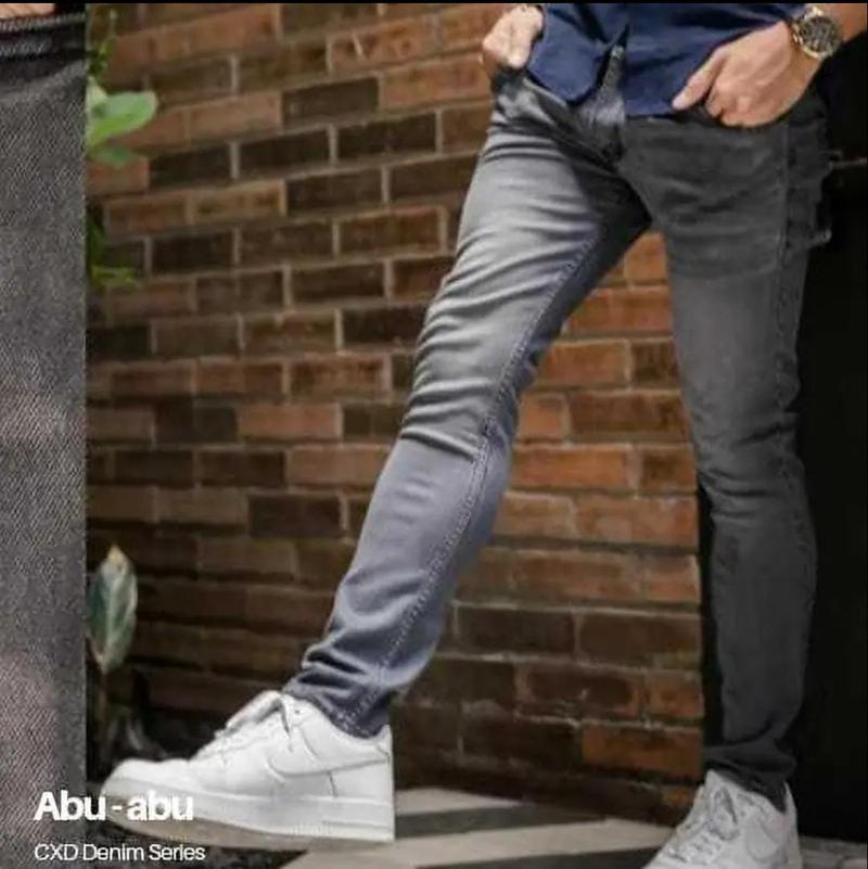 Product Introduction of Celana Jeans Pria Slimfit Skinny Bahan Melar Pensil Hitam Cowok Sofe Jeans Premium 4
