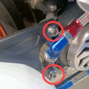 BAUT KNALPOT BEAT SCOOPY STAINLESS 2KUNCI HENG ORIGINAL (2BAUT)