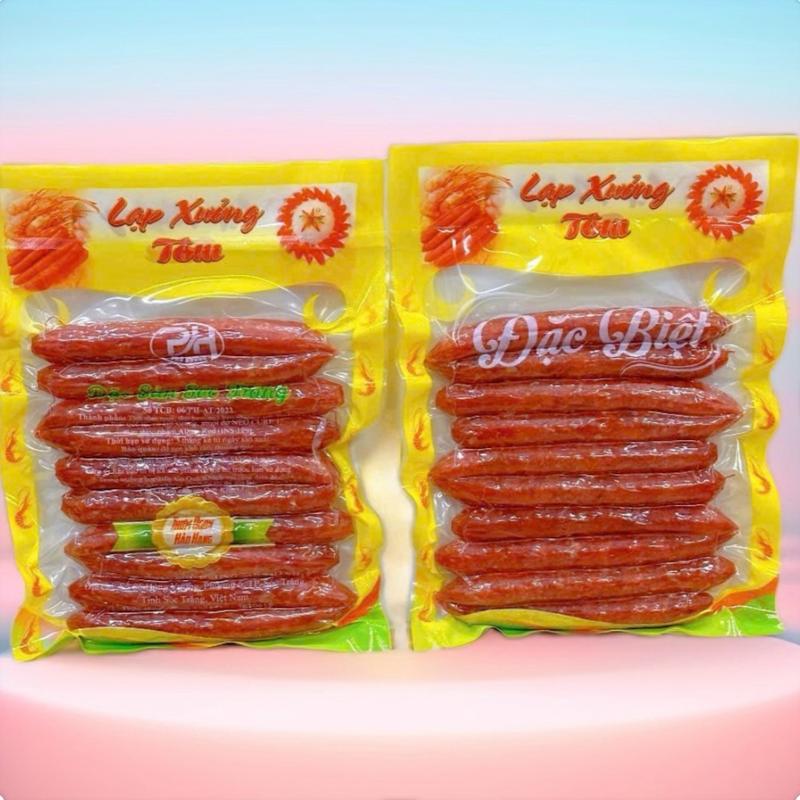 1kg Lạp Xưởng Tôm Sóc Trăng - ĐẶC BIỆT loại  1  Thành phần  : 80% thịt heo , mỡ heo và các  loại  gia vị , 20% thịt  tôm tươi  Sấy Khô  , nạc  nhiều ít  mỡ  ( 1kg 2 túi )  Chân gà rút changa