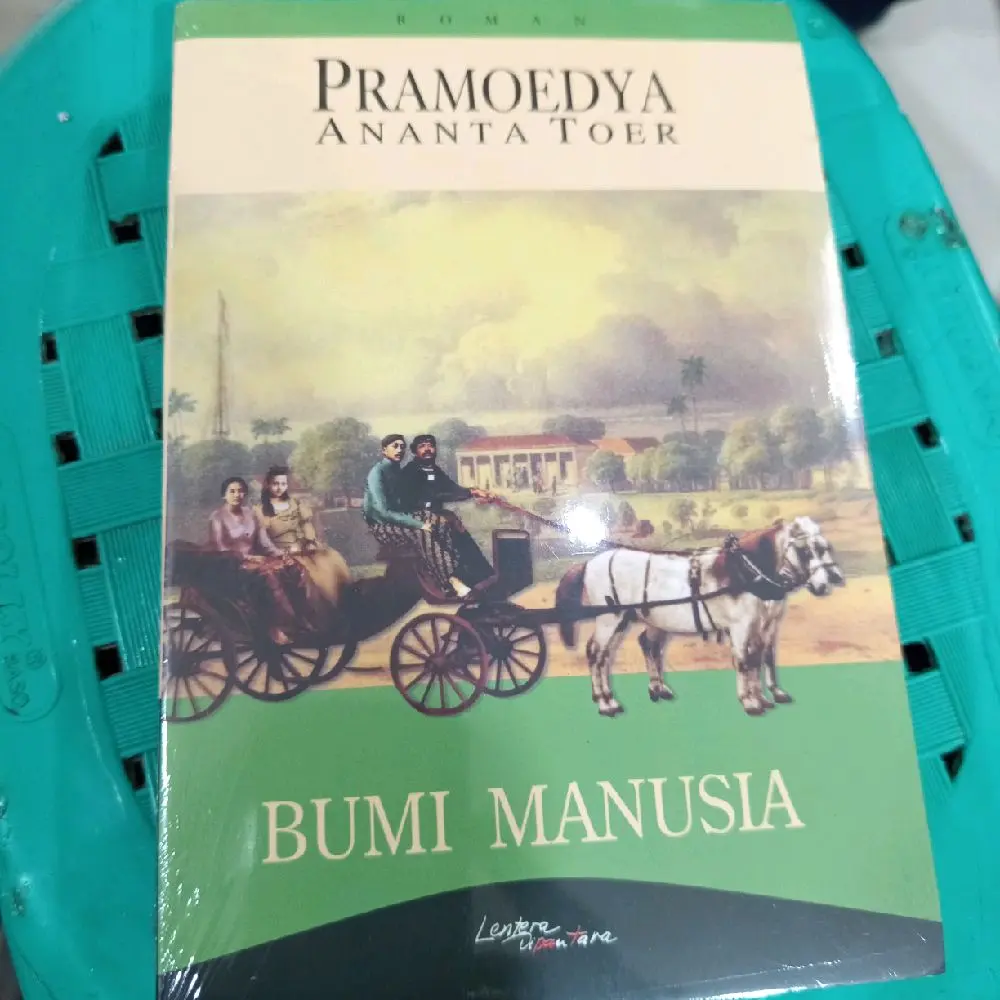 Pramoedya Ananta toer bumi manusia