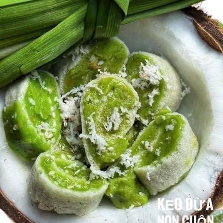 Kẹo dừa non cuộn lá dứa đặc sản Bến Tre Ăn Vặt Candy Food