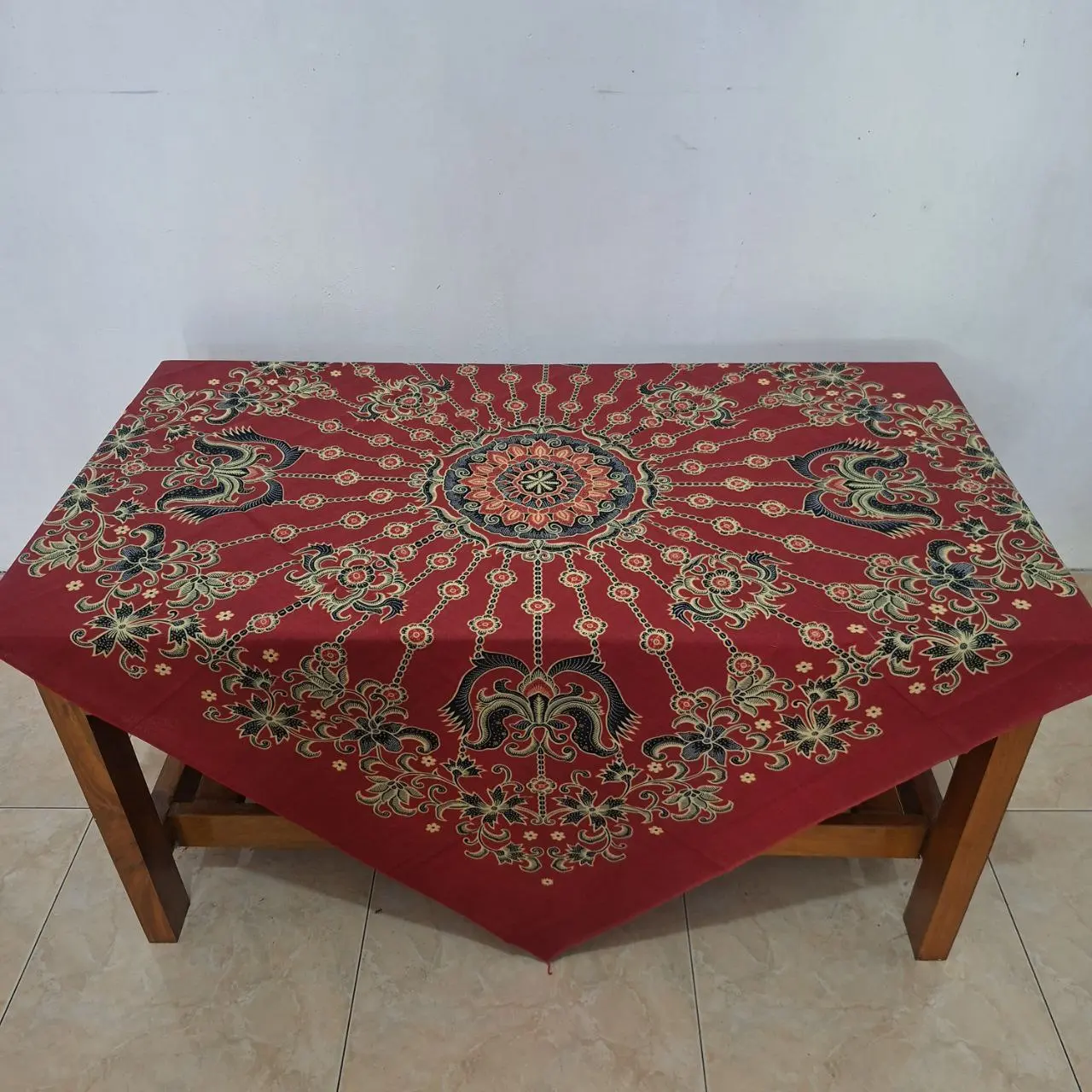 Taplak Meja Batik Dekorasi Ruang Tamu Kantor Sekolah Alas Meja Guru Bahan Polyester