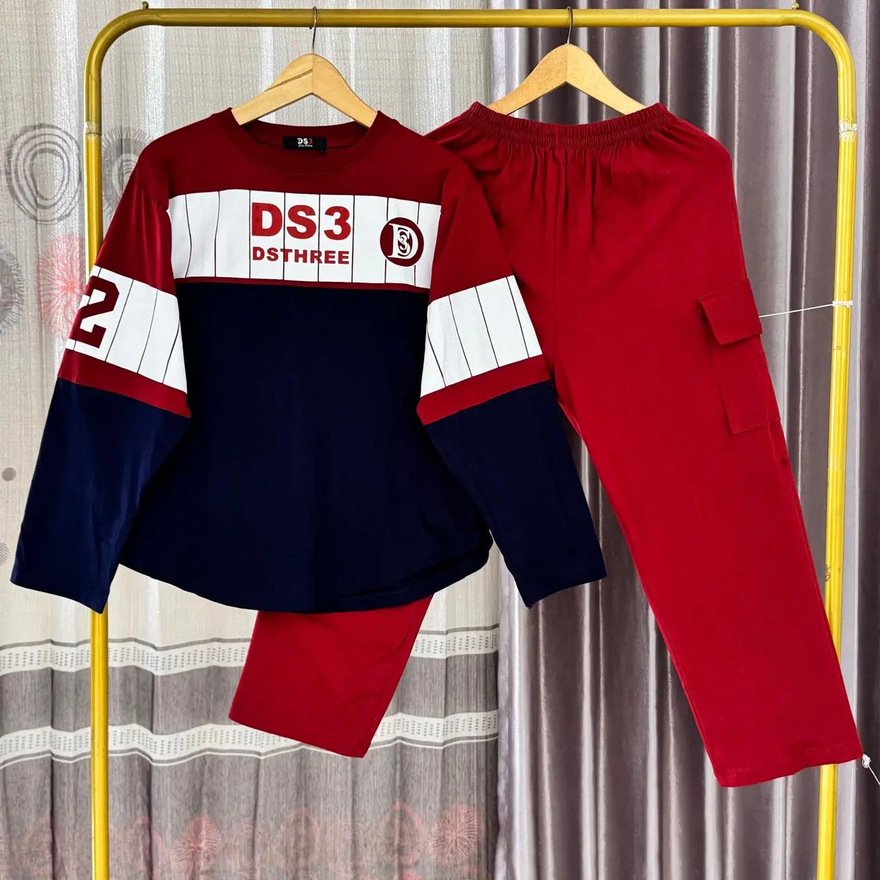 One Set Alea model viral motif kekinian