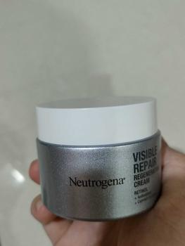 Product Review of NEUTROGENA Visible Repair Regenerating Cream 50g -  Facial Moisturizer - Skincare Retinol Anti Aging from R**e 1