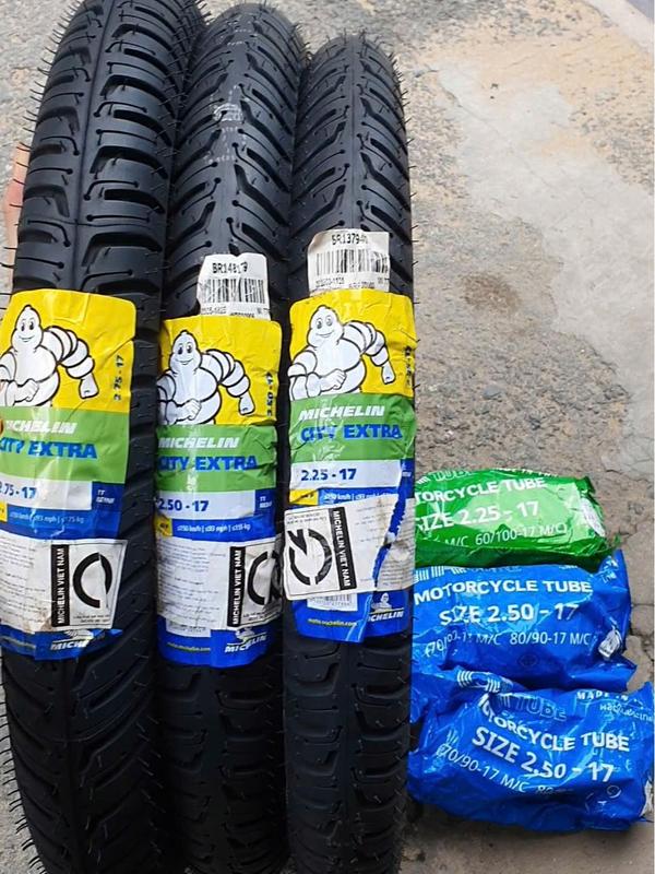 Vỏ lốp xe Michelin City Extra cho Xe Số: Raider, Satria, Sonic, Wave, Future... size 60/90-17; 70/90-17 và 80/90-17, VỎ KHÔNG RUỘT - giá 1 cái Phụ Kiện Phụ Tùng michel  in