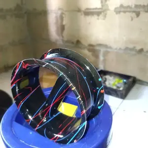 Bladu Layangan Recing Model 2 Terkeren Warna Abstrak Ukuran 4 Inci Bahan PVC Desain Unik Cocok untuk Pengguna Mencari Bladu dengan Desain Khusus