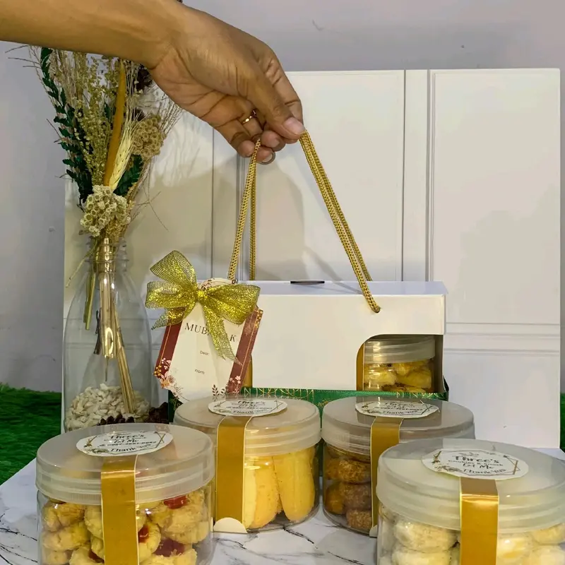 Hampers Box Lebaran Kemasan Ekonomis 3 ll Kue Kering 0