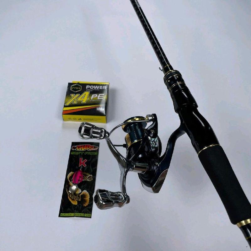  Bộ combo câu lure  - tải cá 5-7kg - Cần Câu Ceres độ cứng M - ngọn 2.1mm - đầu bu chống xoắn dây - Máy Ot 2000 hoặc 3000 - dù power x4 - mồi nhái hơi chado câu cá lóc.. 