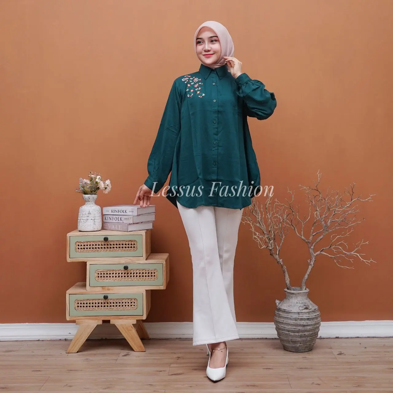 Sabrina Blouse Twill premium  kemeja wanita polos Bordil blouse twill /Kemeja atasan wanita jumbo polos pakian wanita kekinian Baju Bordir Katun