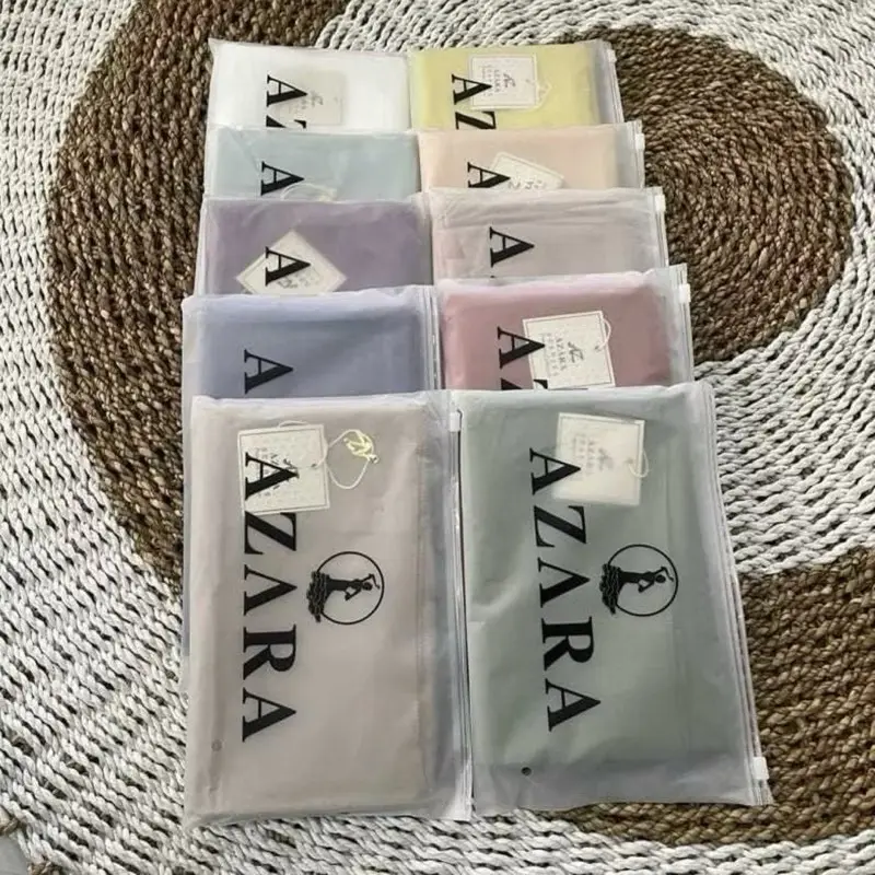￼SEGIEMPAT POUCH PARIS JADUL LOGO AZ / SQUARE PARIS JADUL AZARA FREE POUCH