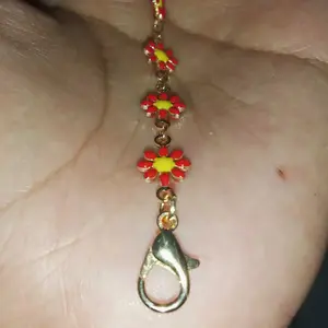 Gelang Bunga Daisy Retro dengan Lukisan Tangan - Aksesori Fashion dari Stainless Steel Bracelet