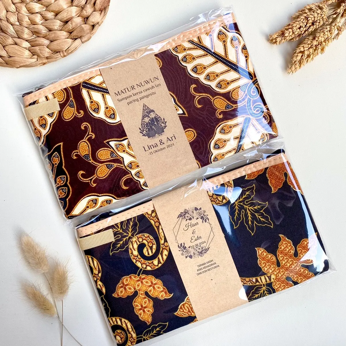 (Isi 50pcs) Souvenir pernikahan / souvenir pernikahan dompet batik uk 19x12 cm / souvenir pouch / souvenir pernikahan murah / souvenir dompet pouch