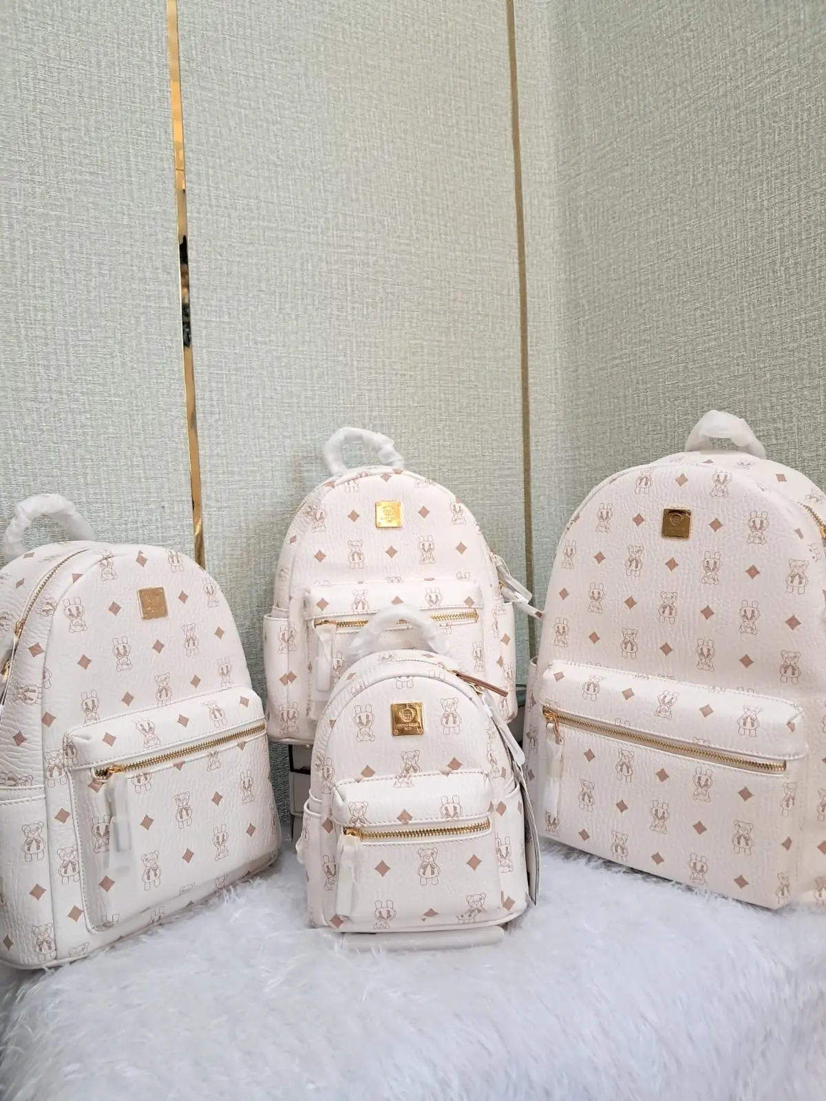 TTWN BEAR ORIGINAL - GUOO BEAR - GU8020 - GU8021 - GU8022 - GU11723 (S,M,L,XL) - Tas Ransel Wanita TTWN BEAR - TAS RANSEL GUOO BEAR PUTIH - TAS RANSELTERLARIS