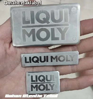 LOGO EMBLEM HUGGERS PAKET ISI 3 PCS BAHAN STAINLES HONDA VARIO