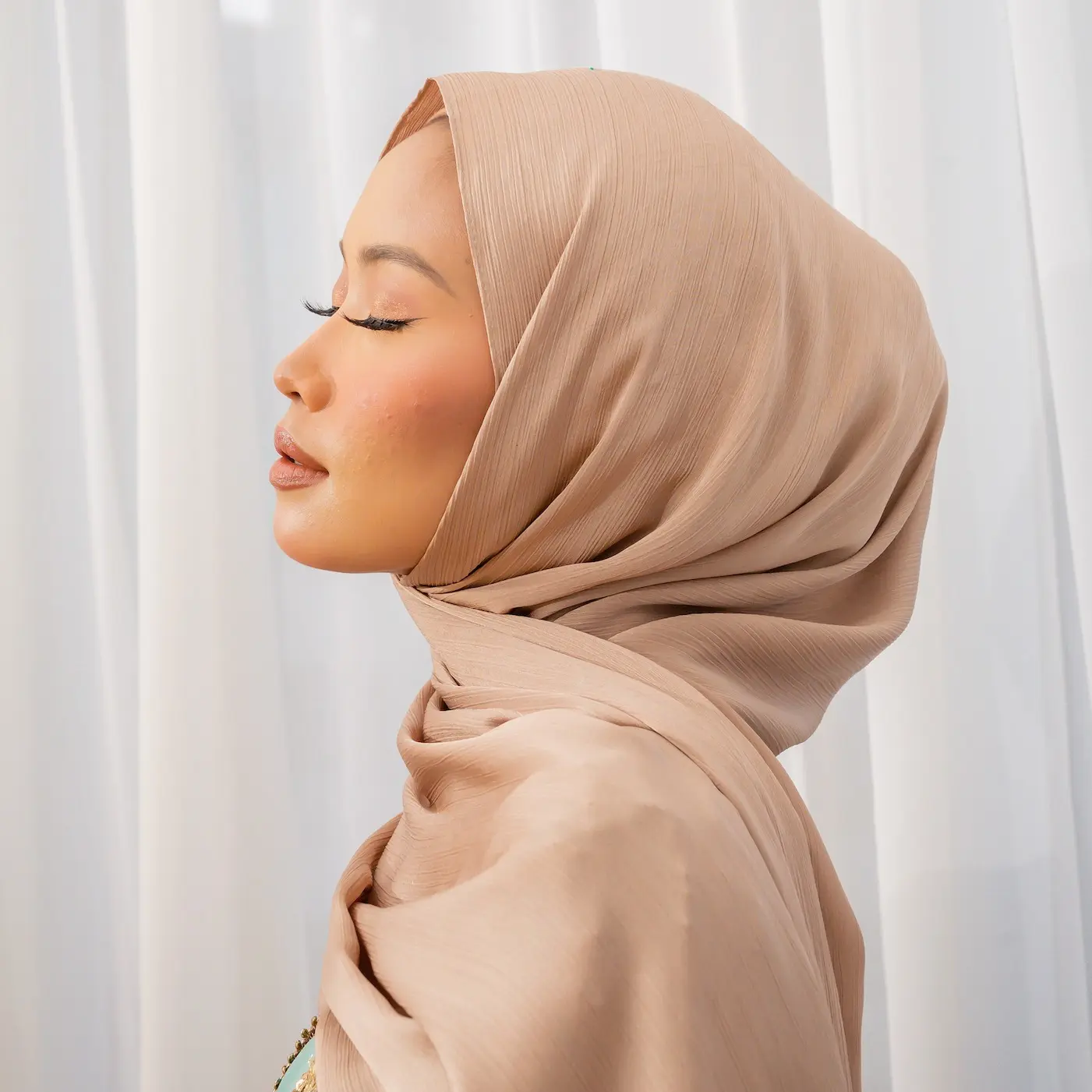 Inaya Premium Satin Shawl