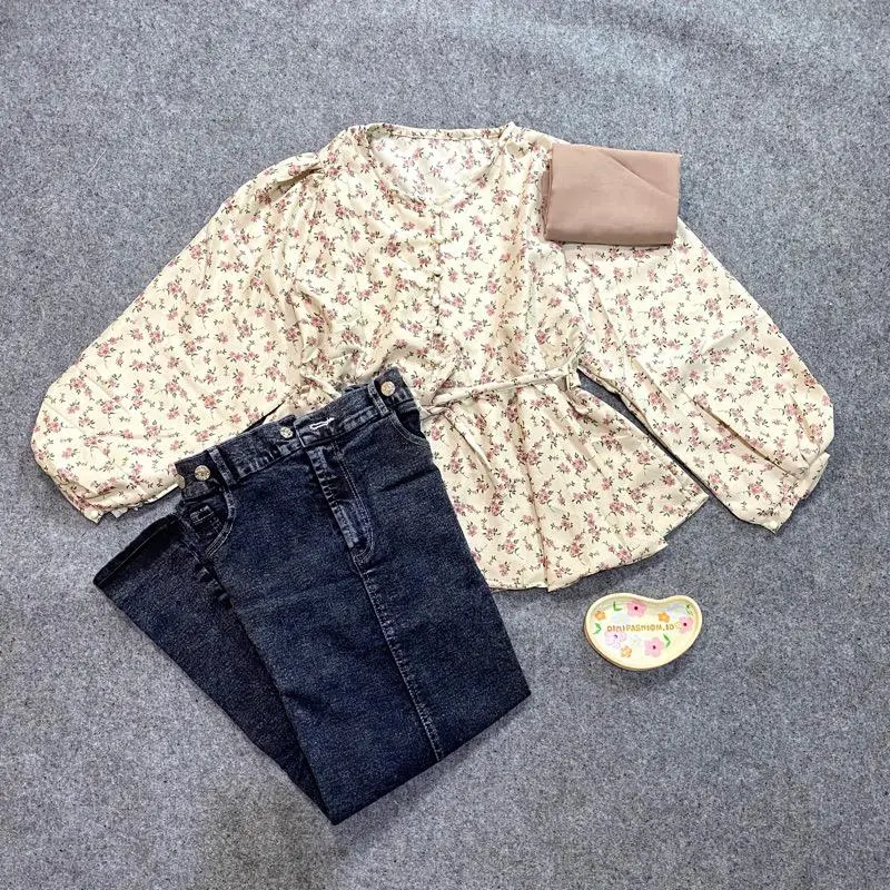Cellia Margaritha Blouse Floral 5