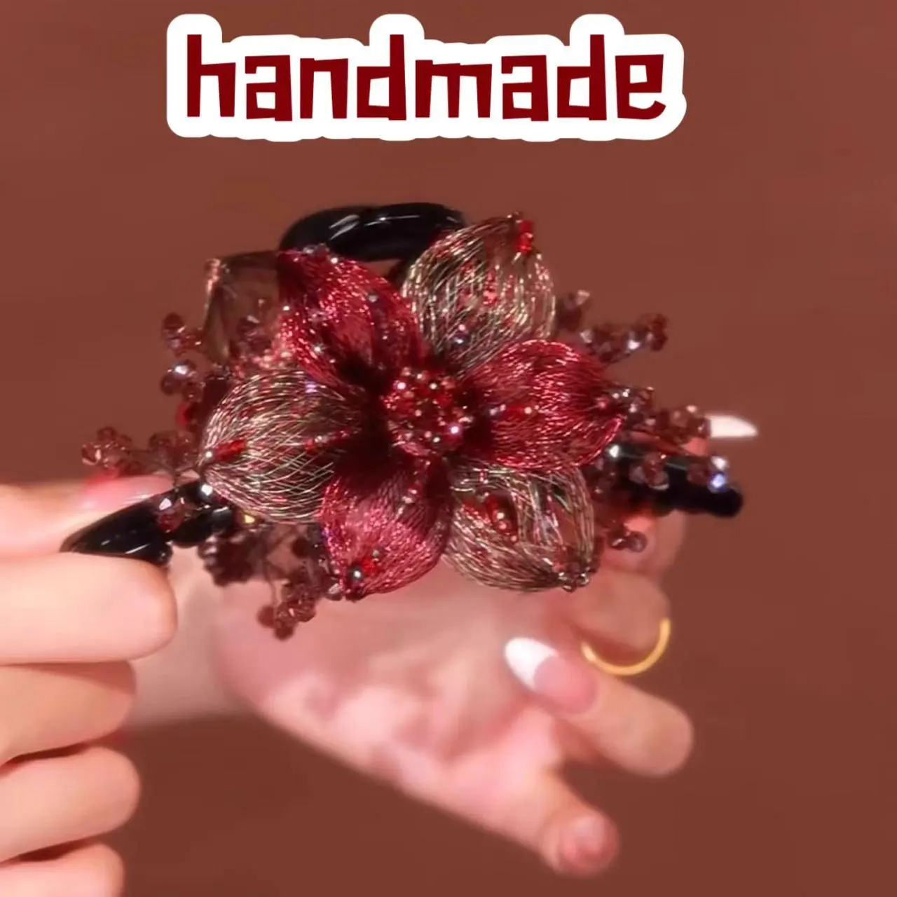 High end handmade copper wire woven flower clip, light luxury metal clip, elegant hair styling at the back of the head