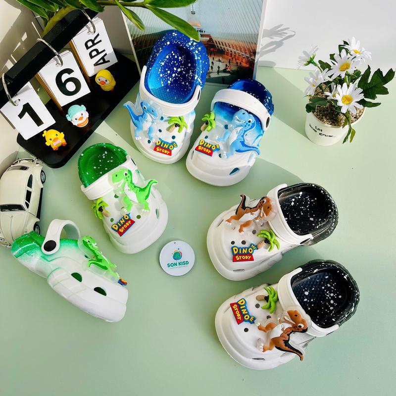 ( Có Đèn Nháy) Sục Bé Trai Chất EVA Cao Cấp Kèm Ticker Khủng Long,  Siêu Nhân Đèn, Nhẹ Mềm Chống Trơn Trượt Kem dép  Cho Bé Sandal