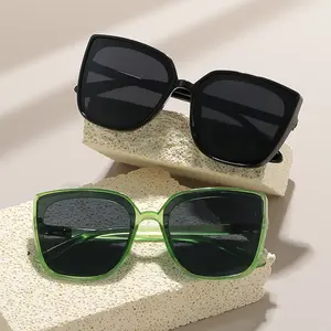 Kacamata Hitam Model Oversized Frame Besar Gaya Retro Vintage Untuk Wanita Model Terbaru Eyewear Sunglasses Lensa Plastik