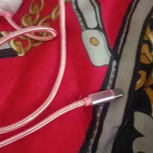 KIVEE Kabel Data Micro, Type C , Lightning  fast charging 2.1 A  5V Mendukung protokol pengisian Antarmuka Panjang 1Meter
