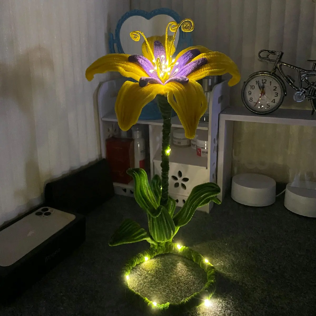 Lampu tidur pipe cleaner bunga tangled