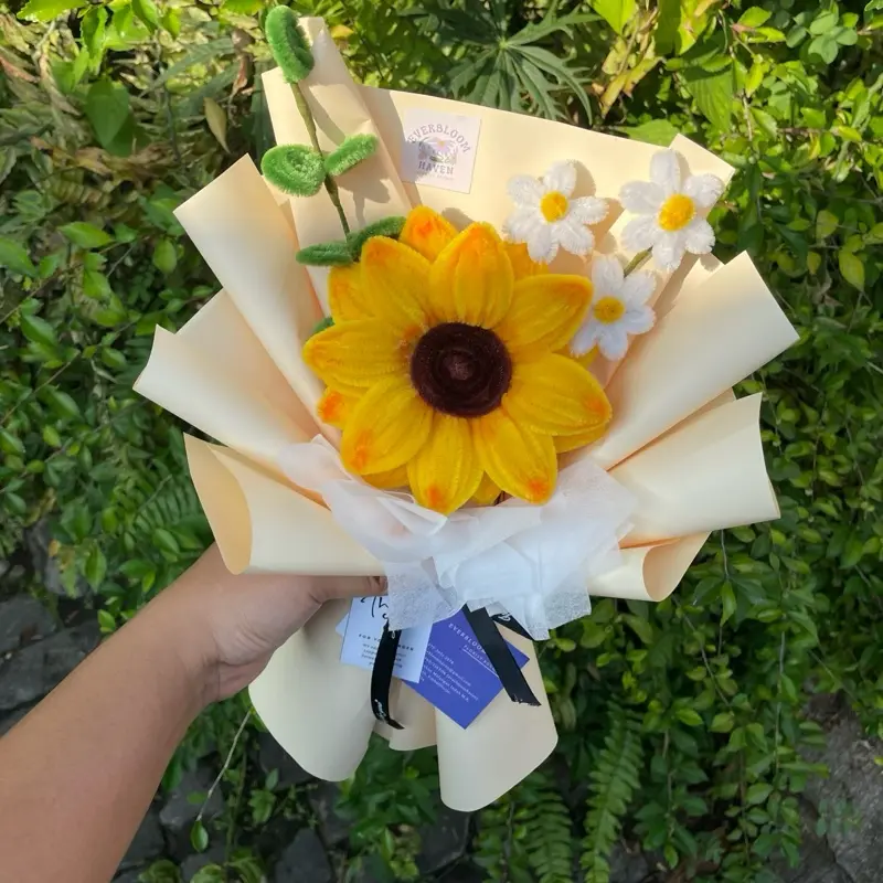 Buket bunga matahari, buket kawat bulu, buket artificial, gift, wisuda, anniversary 0