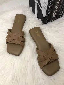 SANDAL WANITA FLIP-FLOP KOTAK KOREA BUSA PREMIUM Flat Karet Hitam Coklat