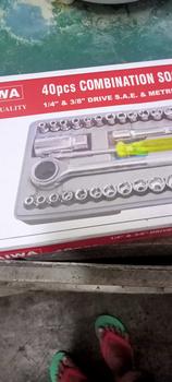 Product Review of 40Pcs Auto Repair Hand Tool Combination Socket Wrench Set Motor Tools Box HOT from M**N 1
