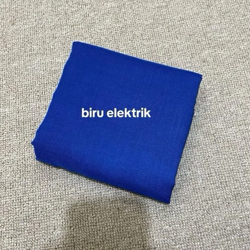 biru elektrik