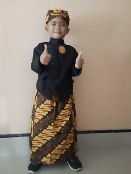 Product Review of COD!!! Setelan Beskap Anak + Celana Batik / Jarik Instan Coklat + Blangkon Solo (Ukuran Bayi 0 Tahun Sampai SD) #PAKAIAN ADAT JAWA# #TEDAK SITEN# #BISA BAYAR DI TEMPAT# from t**i 8** 1