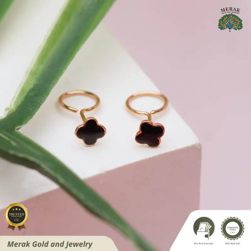 Anting Toge  Merak Gold model VC Hitam Berat 0.43 gr kadar 8K dengan Desain Elegan 0