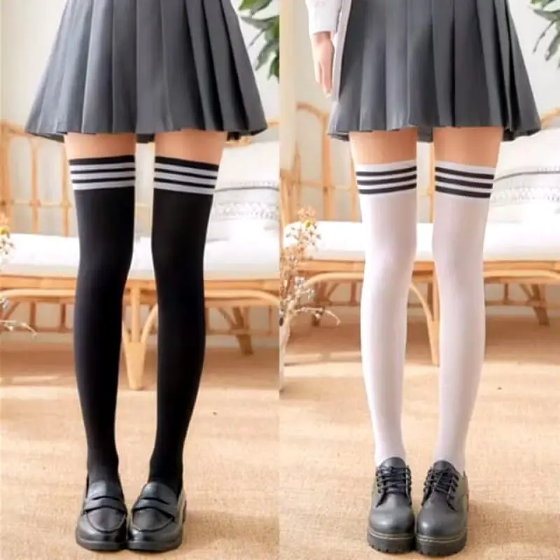 Kaos Kaki Wanita Over Knee Panjang Diatas Lutut - Stoking - Kaos Kaki Panjang - MORILPEDIA Casual Motif Nyaman Pendek Stocking 3