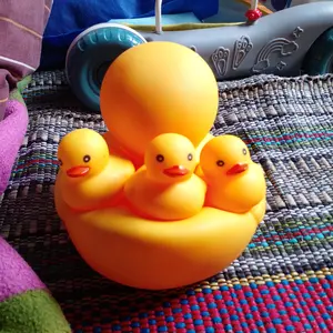 Mainan Bebek Karet Anak | Mainan Anak Mandi | Mainan Bebek Beranak