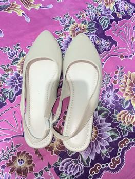 Product Review of "Khusus Live" Sandal & Sepatu Wanita Size 36 - 41 Stok Terbatas ! (Cuci Gudang) Co sesuai Kode from T**a M**e U** 1
