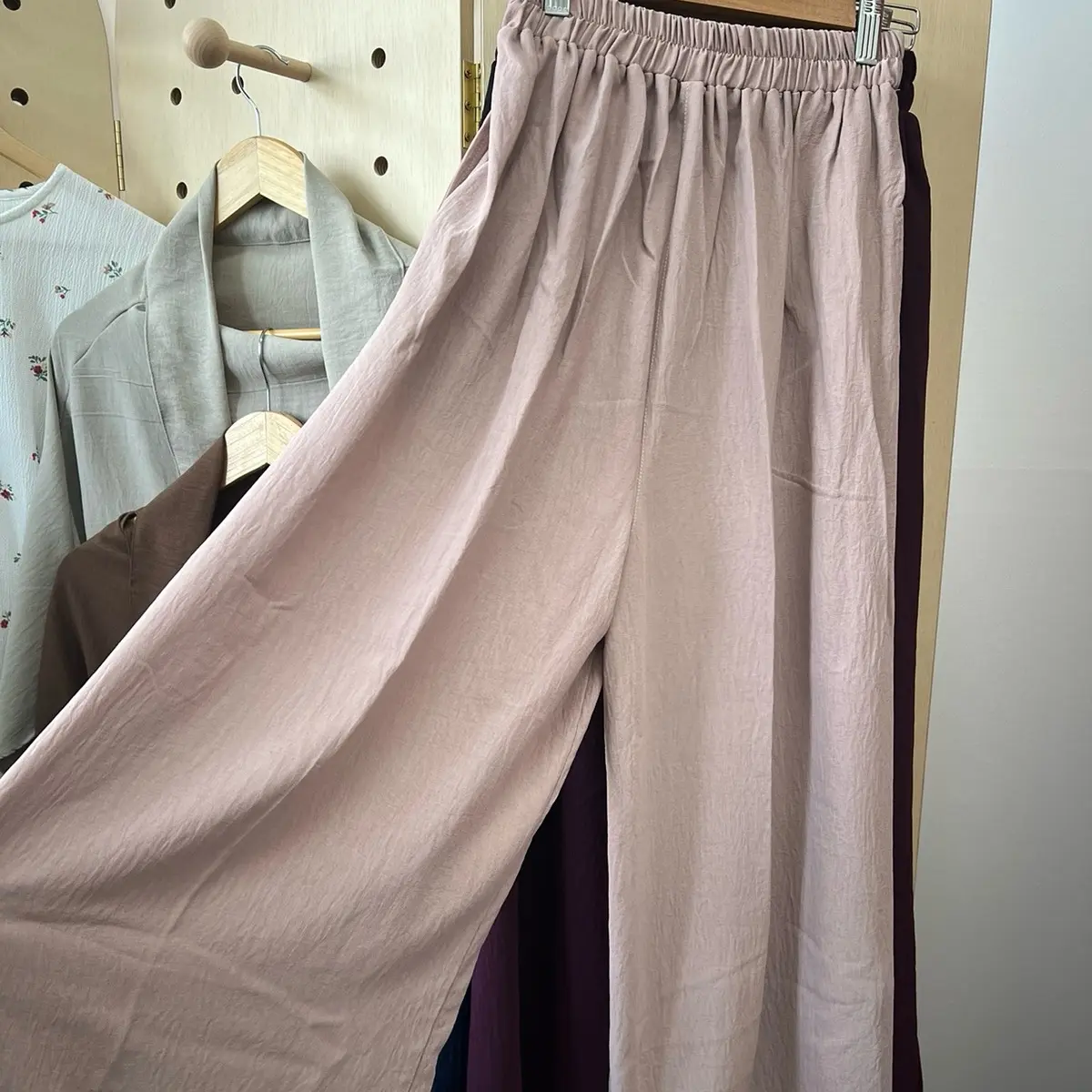 Simple Plain Crinkle Airflow Wide Leg Pants