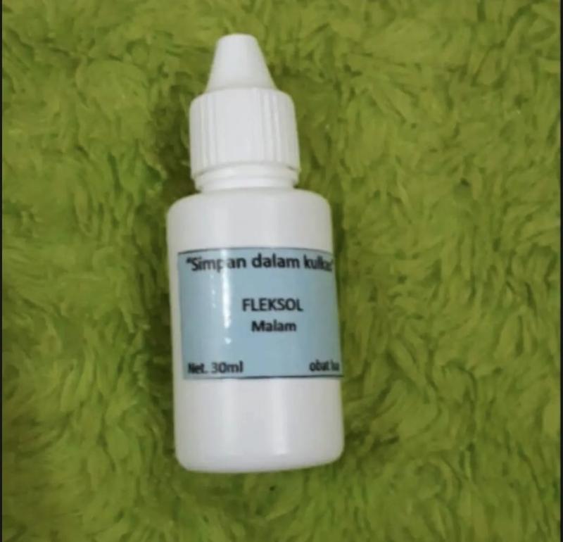 FLEKSOL 30 ml fleksolusion untuk flek hitam 1