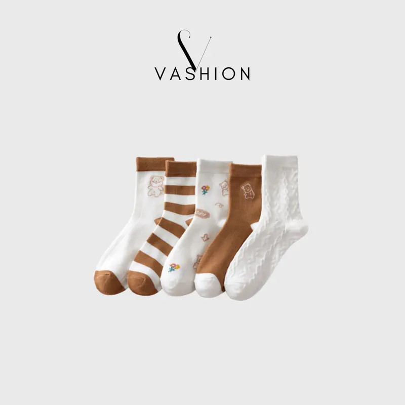 Kaos Kaki Wanita Motif Beruang Brown Kaki Panjang Socks Karakter - KK1337 0