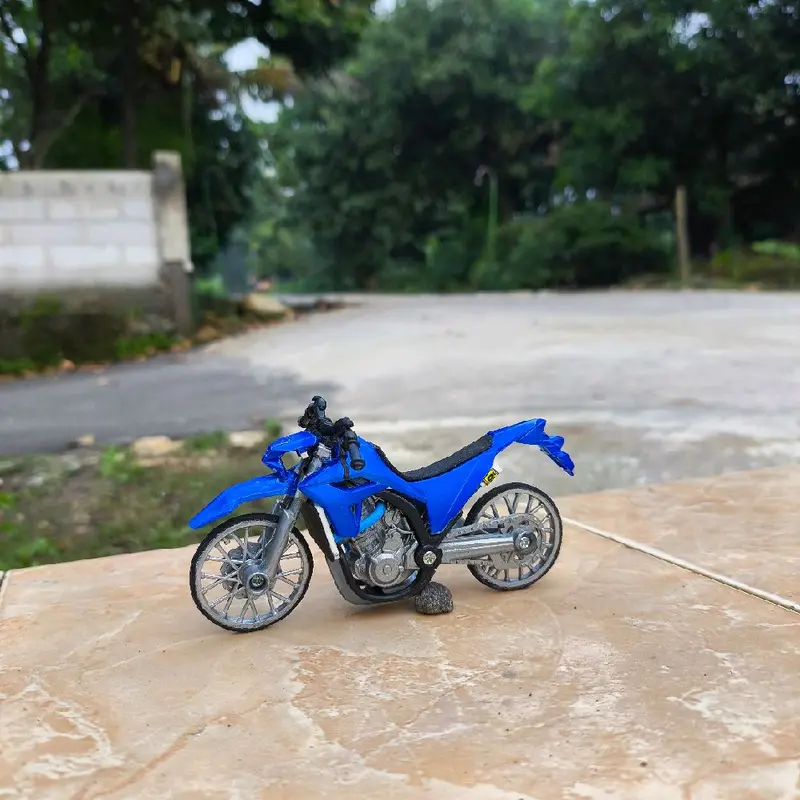 miniatur surex herex drag 1