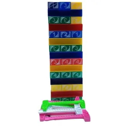 Uno stacko susun mainan bersama