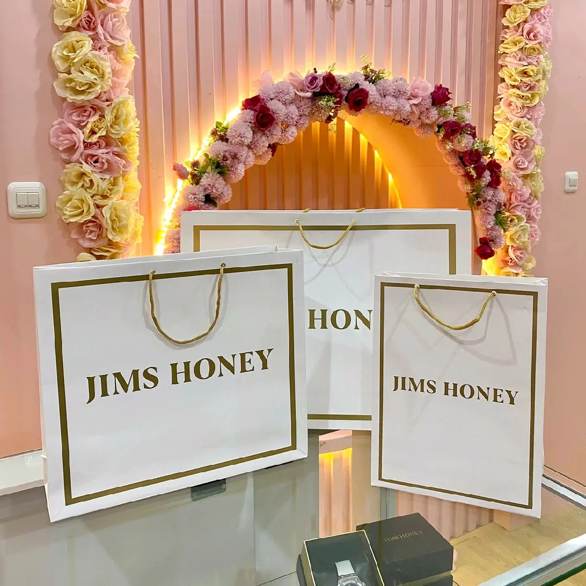 Paperbag Jimshoney tambahan kado