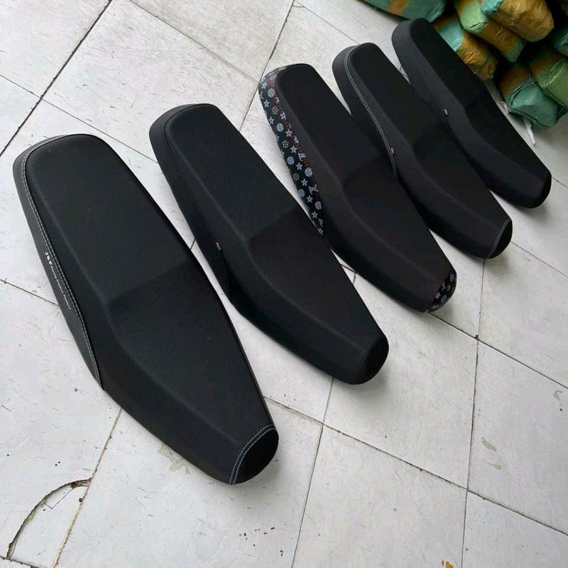 Yên xe Gọt 2 Tầng Wave Nhỏ, Zx, wave thái. Wave đời đầu từ 2005 trở lại. Phụ Kiện. Phụ Tùng.