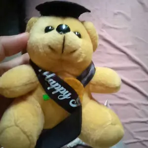 Boneka Wisuda Teddy Bear 12cm dengan Topi Graduasi dan Pita Happy Graduation Warna Putih, Pink, Kuning, dan Cokelat