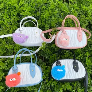 Tas Selempang/LIVIE/Tas Mini Free Gantungan Dengan Model Kekinian Dengan harga Terjangkau Bisa COD