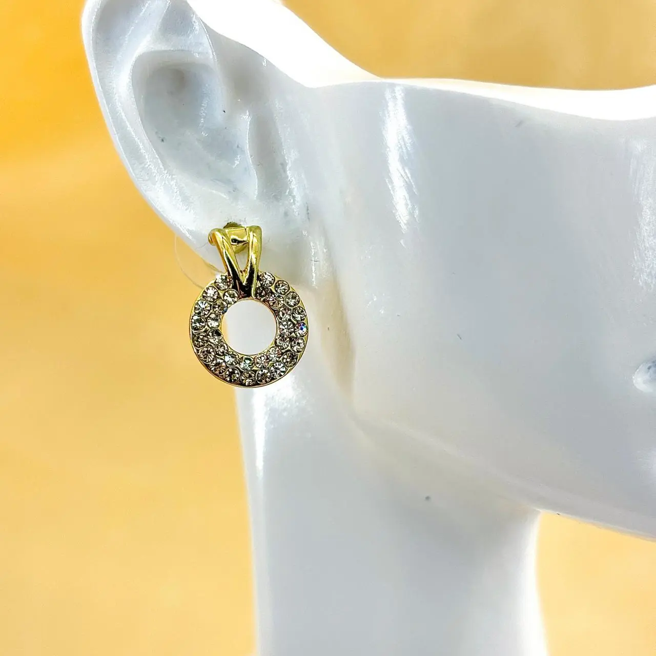 ear clip hijab Luxury Designer Geometri Bulatan Anting | Crystal-Plated Metal | Daily Wear & Social Events | Skin-Brightening Jewelry