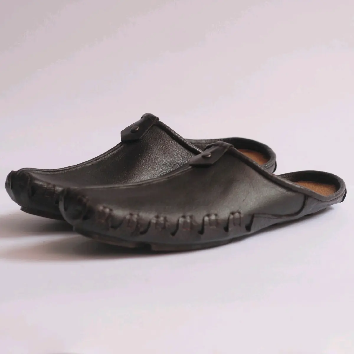 BLACK MASTER SEPATU SANDAL KULIT PRIA SLOP BUSTONG KING TERBARU