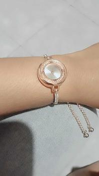 Product Review of JTSR016 - Jam Tangan Wanita Tali Rantai Serut Simple Elegant Jam Analog Fashion Korea Model Bulat Quartz from M**💞 1
