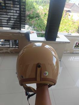 Product Review of HELM BOGO DEWASA KACA PILOT CLEAR MODEL HIJAB RETRO PRIA WANITA LIST BUSA COKLAT FULL LEHER SNI TERBARU MOTORCYCLE from M**🌻 1